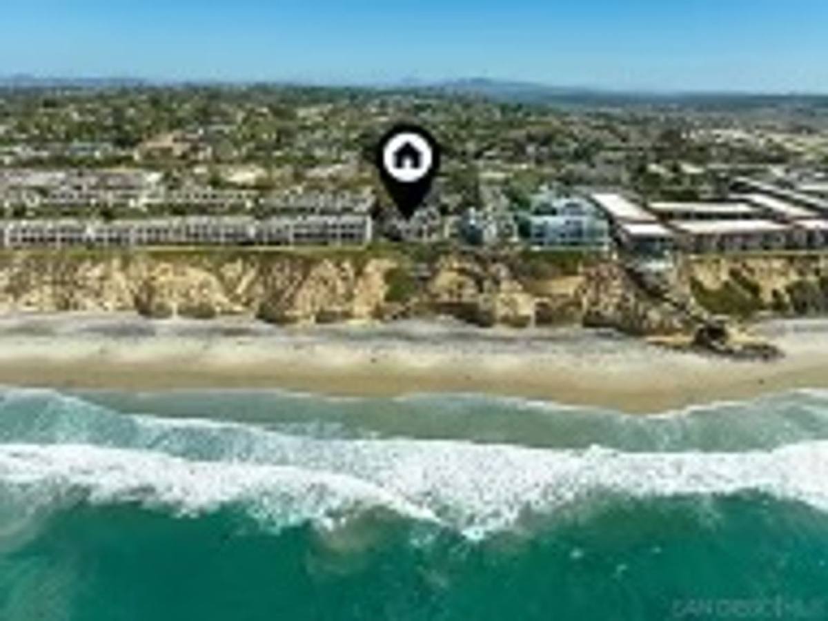 Townhouse for rent at 675 S Sierra Ave, Solana Beach, CA 92075