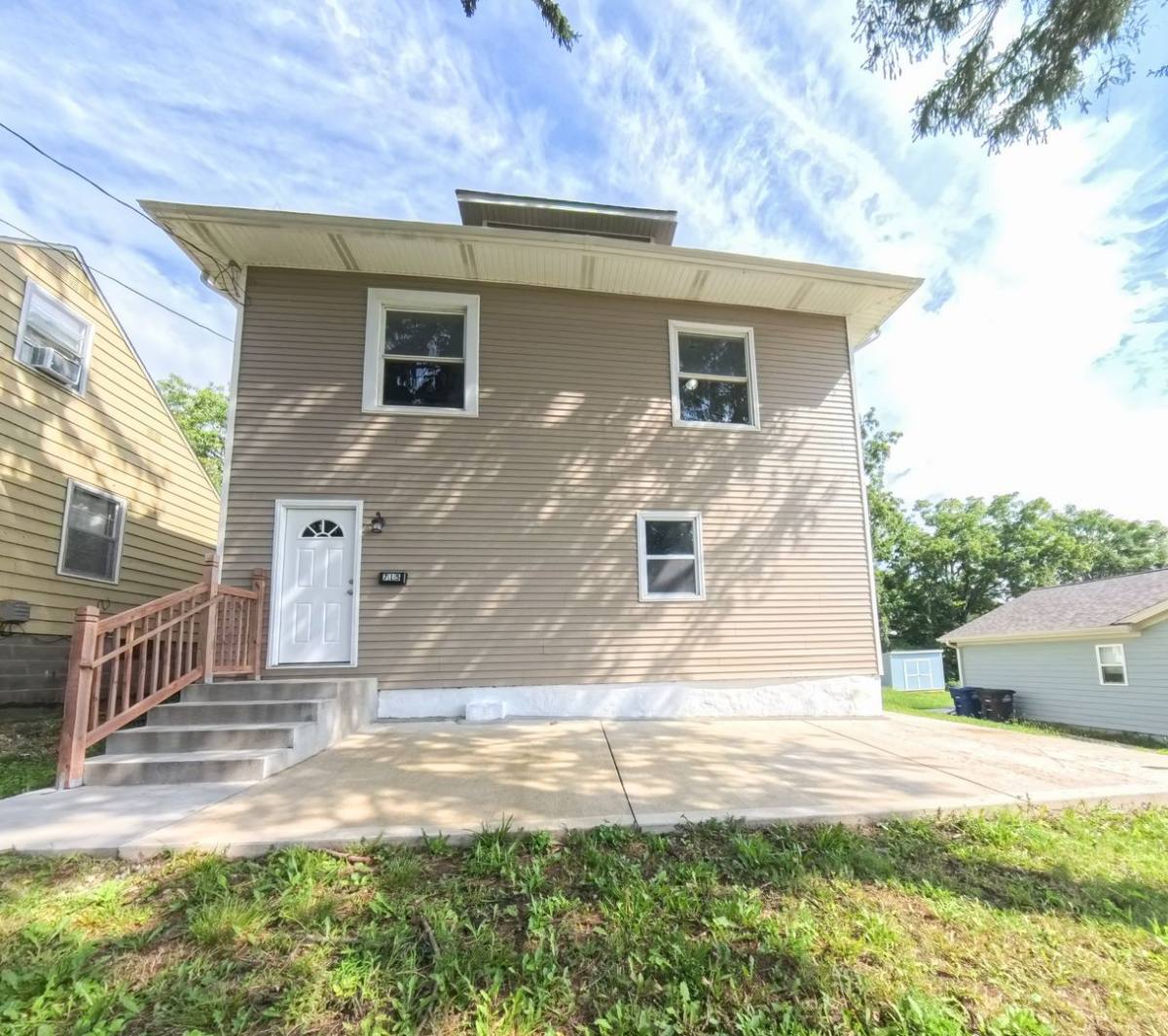 House for rent at 715 Kirkwood Ave, Des Moines, IA 50315