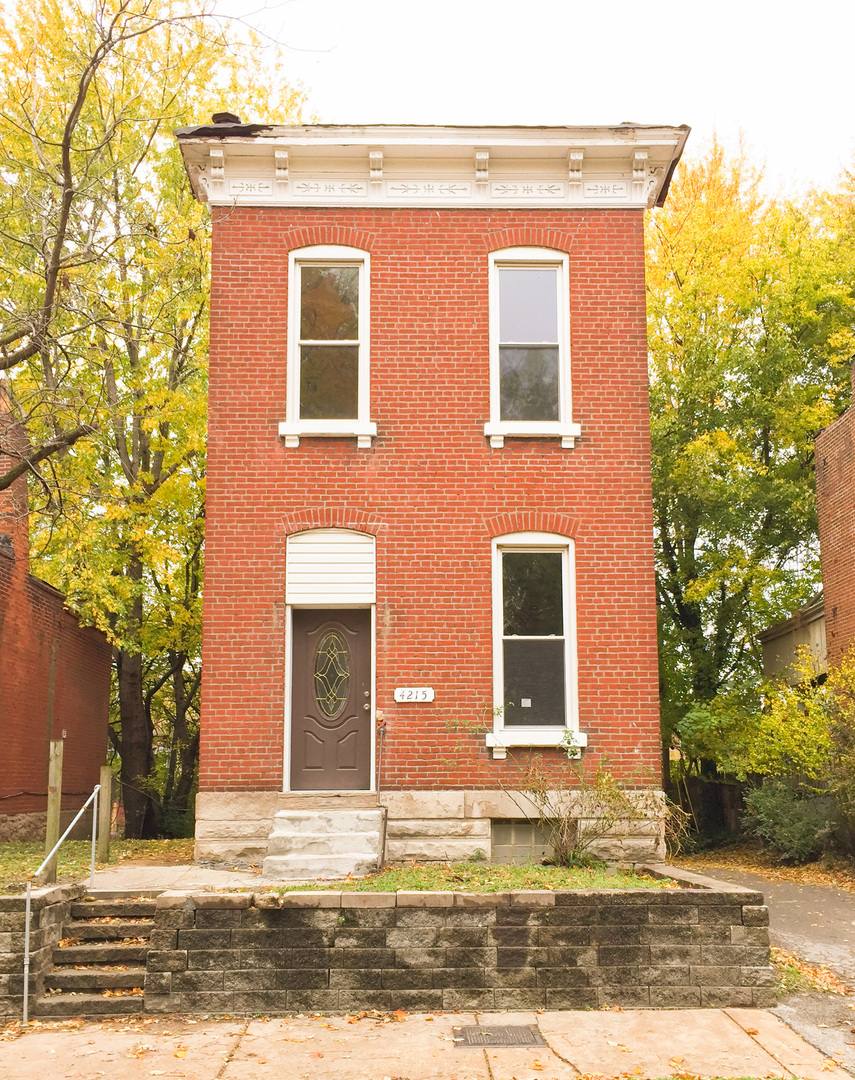 House for rent at 4215 Iowa Ave, Saint Louis, MO 63111