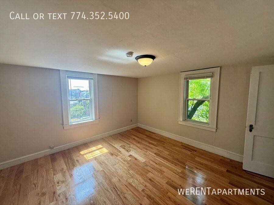 Apartment for rent at 29 Oak St #D, Ballouville, CT 06233