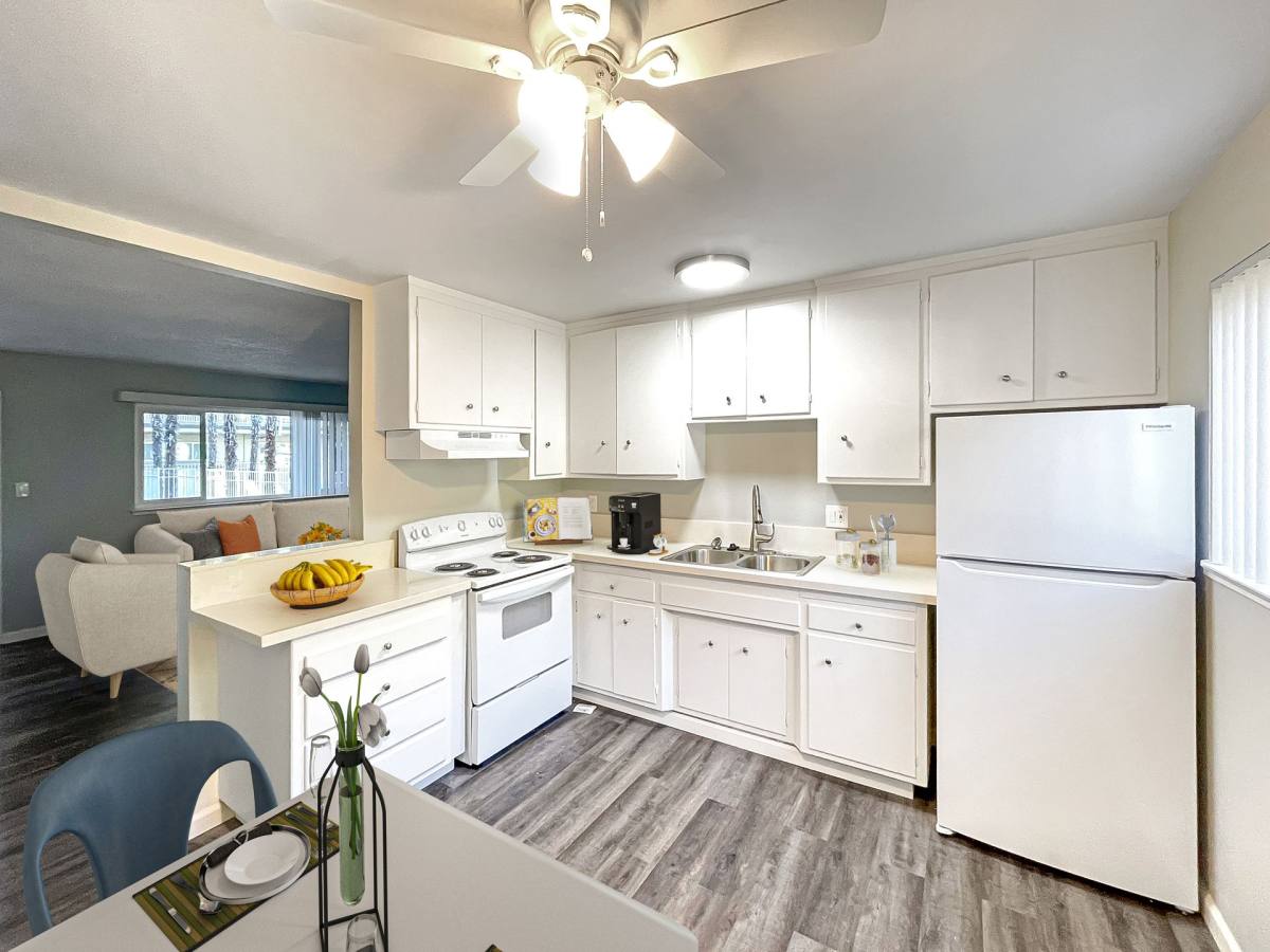 Apartment for rent at 2823 - 2831 El Camino Ave, Sacramento, CA 95821