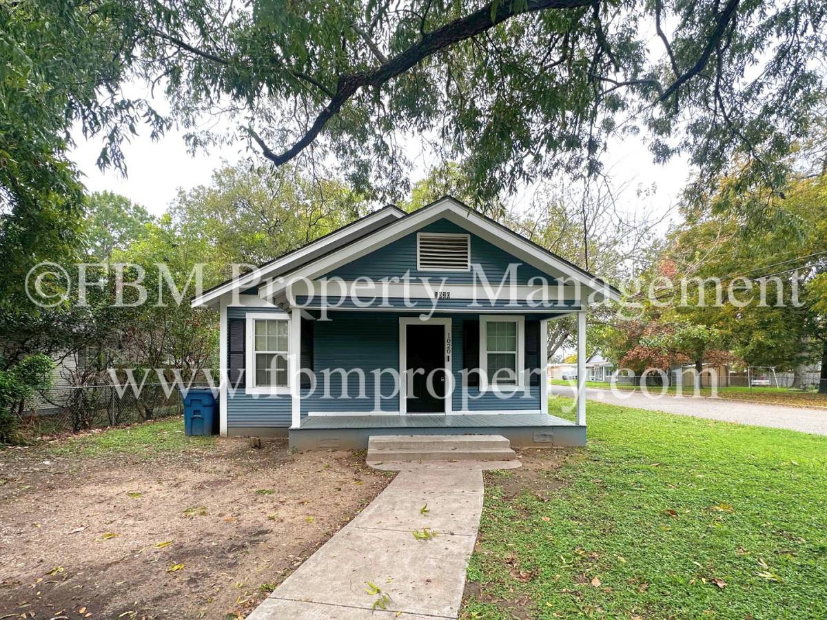 House for rent at 1020 N Beaton St, Corsicana, TX 75110