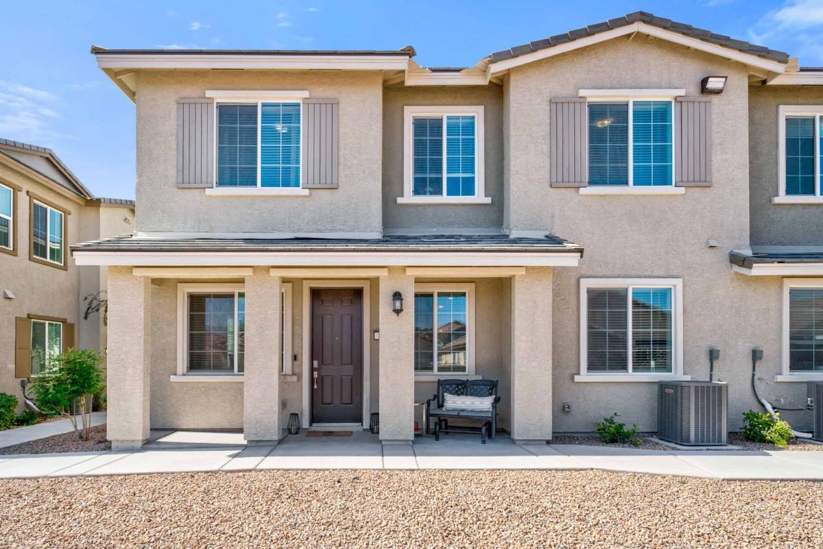Townhouse for rent at 5730 Sky Pointe Dr, Las Vegas, NV 89130