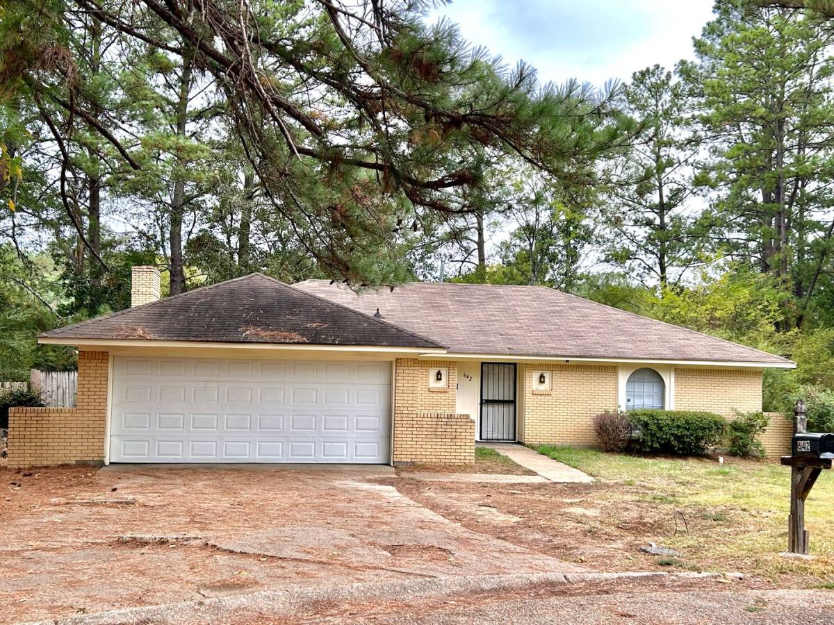 House for rent at 642 Spryfield Rd, Jackson, MS 39212