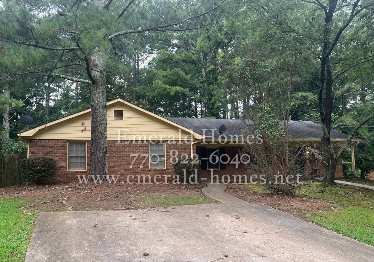 Apartment for rent at 416-418 Waterbury Dr, Lawrenceville, GA 30046