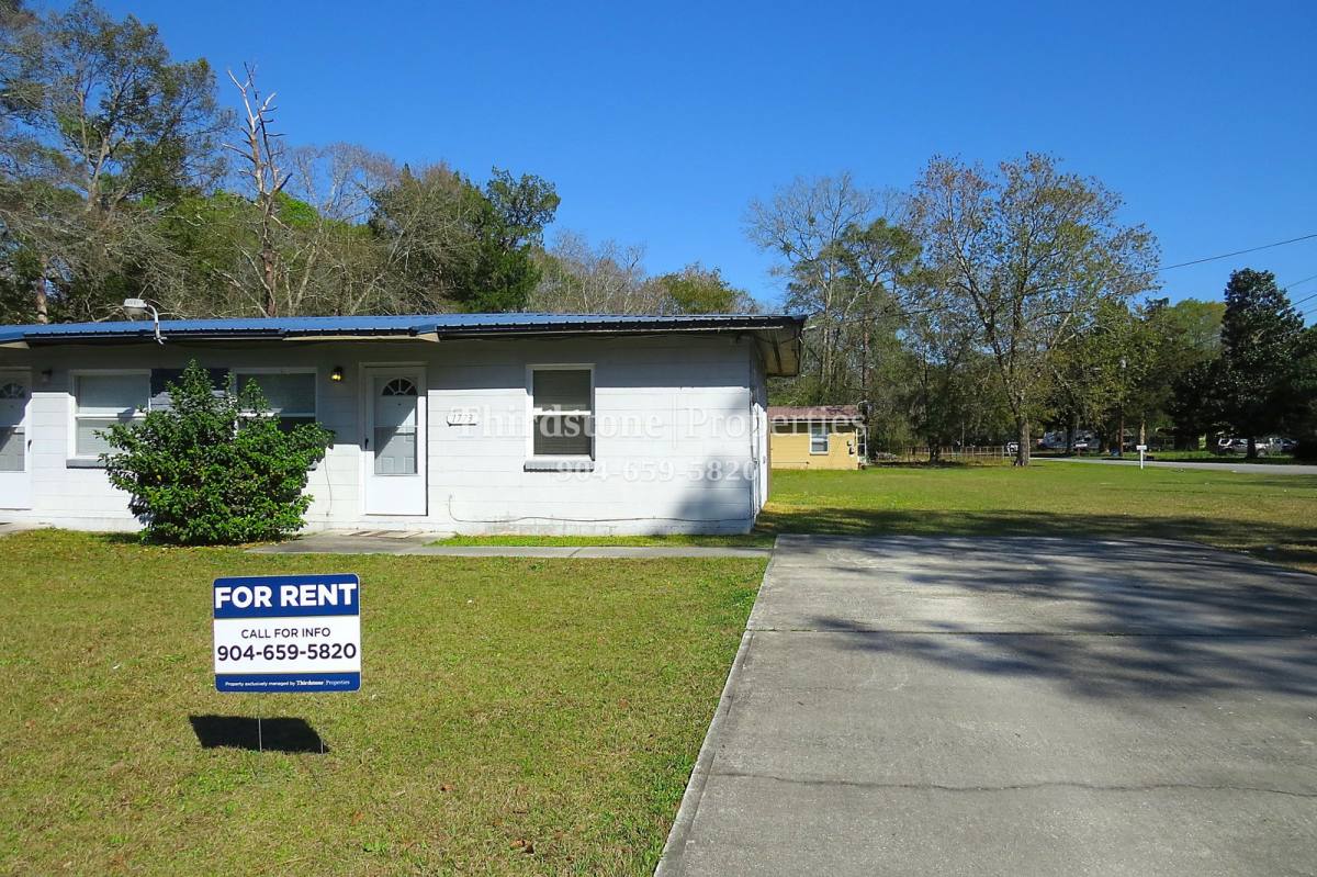 Apartment for rent at 1773 Lindsey Rd, Jacksonville, FL 32221