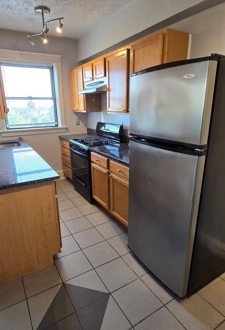 Apartment for rent at 4501 Maryland Ave #905, Saint Louis, MO 63108