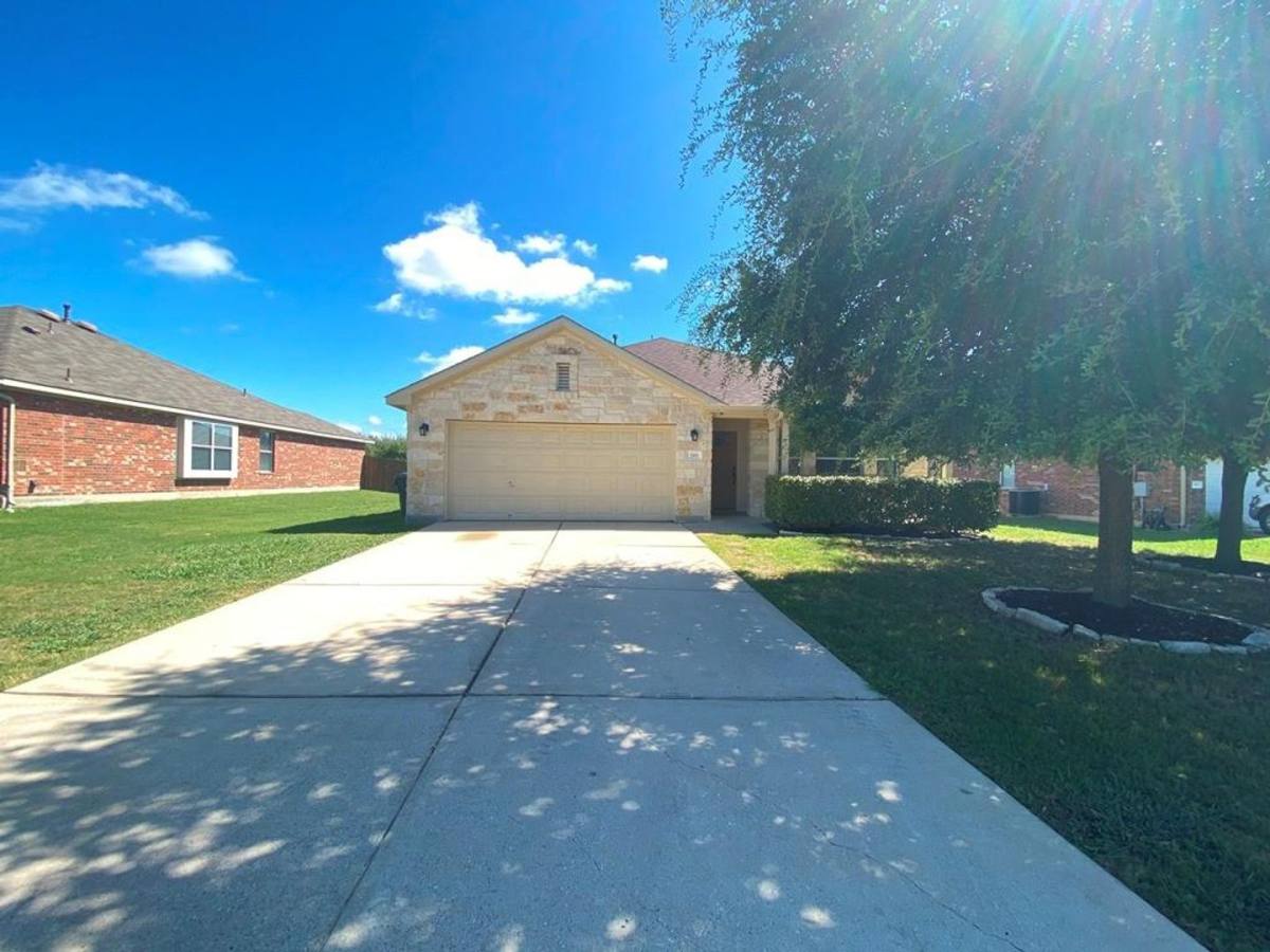 House for rent at 285 Amber Ash Dr, Kyle, TX 78640
