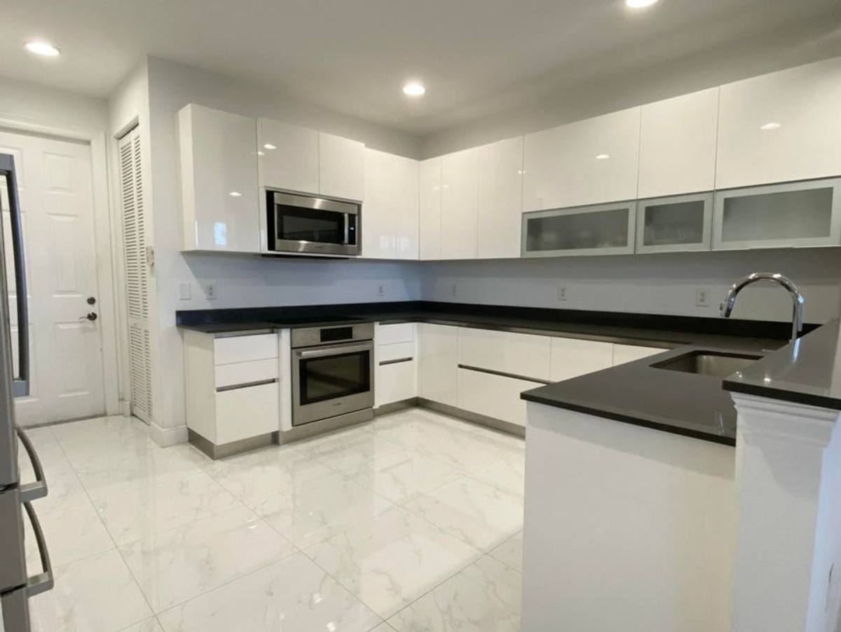 House for rent at 850 Millbrae Court, West Palm Beach, FL 33401