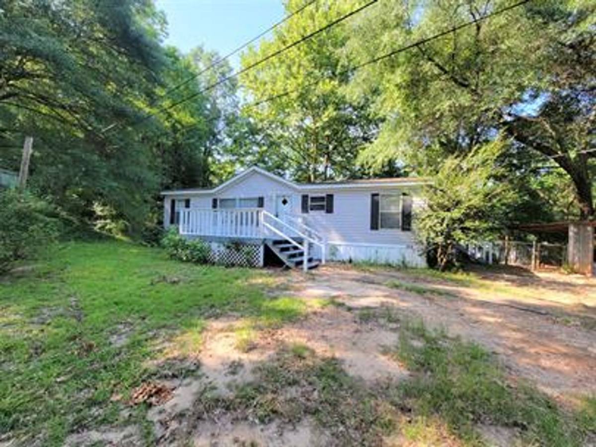 House for rent at 108 Lasalle Court, Prattville, AL 36067