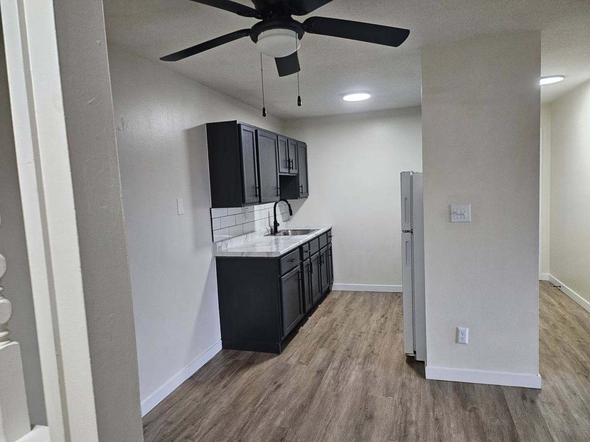 Apartment for rent at 6239 SE 5th St, Des Moines, IA 50315