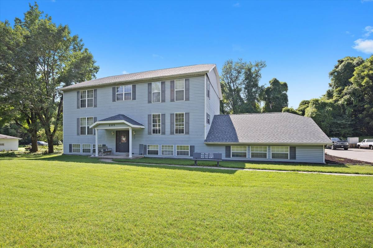 Apartment for rent at 2103 N Keebler Ave #C, Collinsville, IL 62234