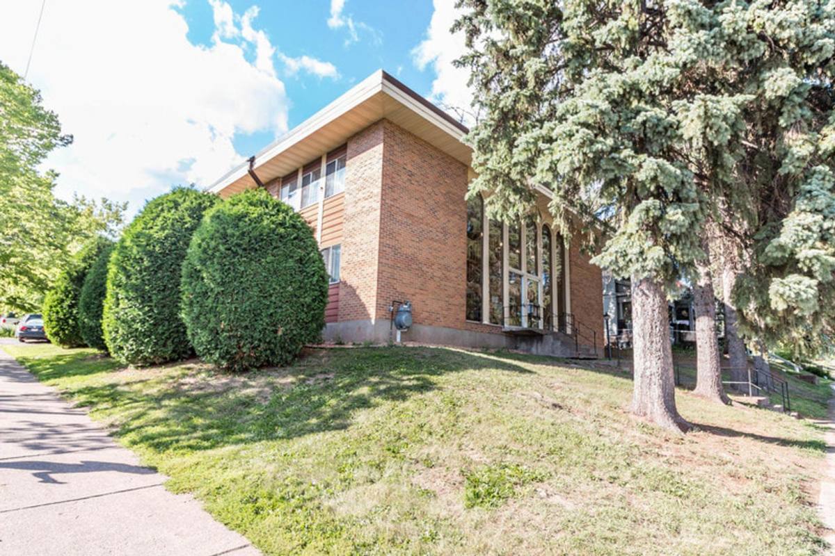 Apartment for rent at 1501 E 1st St, Duluth, MN 55803