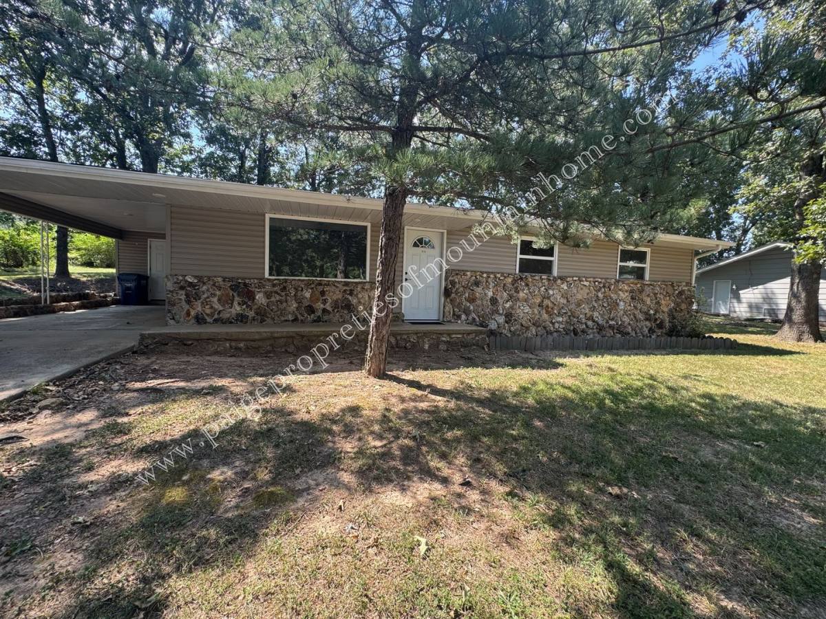 House for rent at 1016 Kentwood, Mountain Home, AR 72653