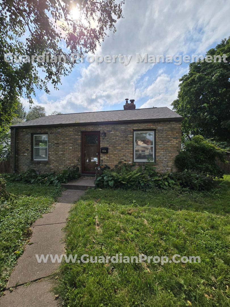 House for rent at 3644 Architect Ave, Minneapolis, MN 55418
