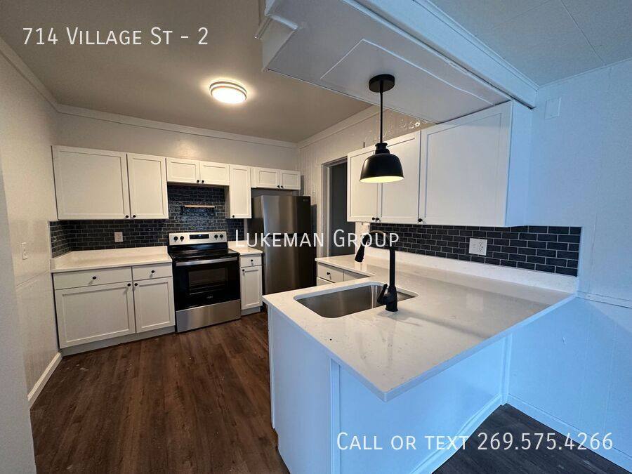 Apartment for rent at 714 Village St #2, Kalamazoo, MI 49008