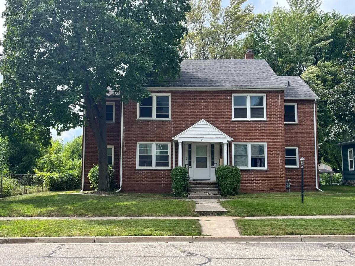 Apartment for rent at 74 S Union St, Battle Creek, MI 49017