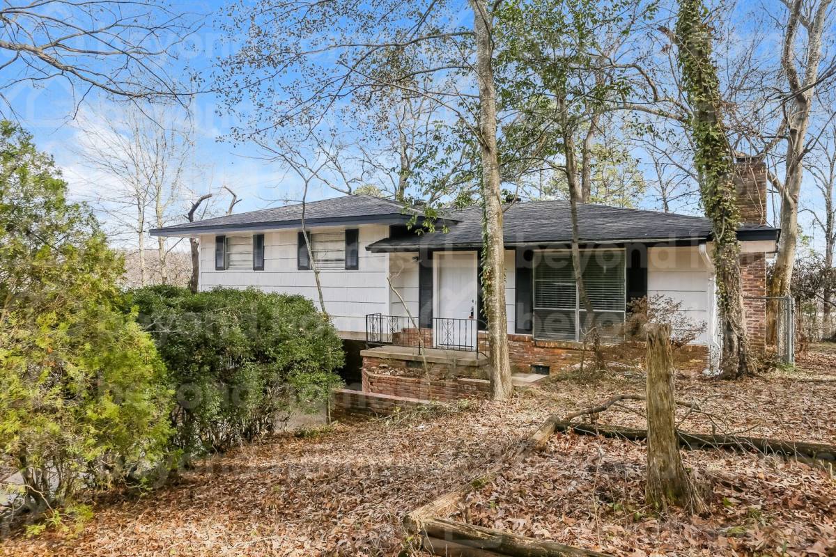 House for rent at 21 Oakwood Rd, Little Rock, AR 72202
