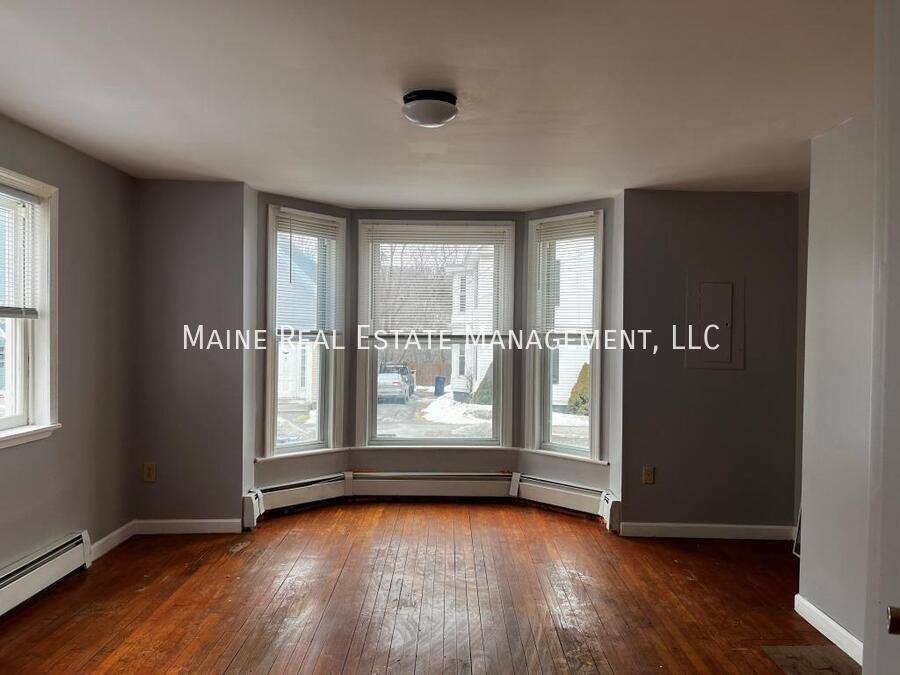 Apartment for rent at 61-A Kenduskeag Ave, Bangor, ME 04401