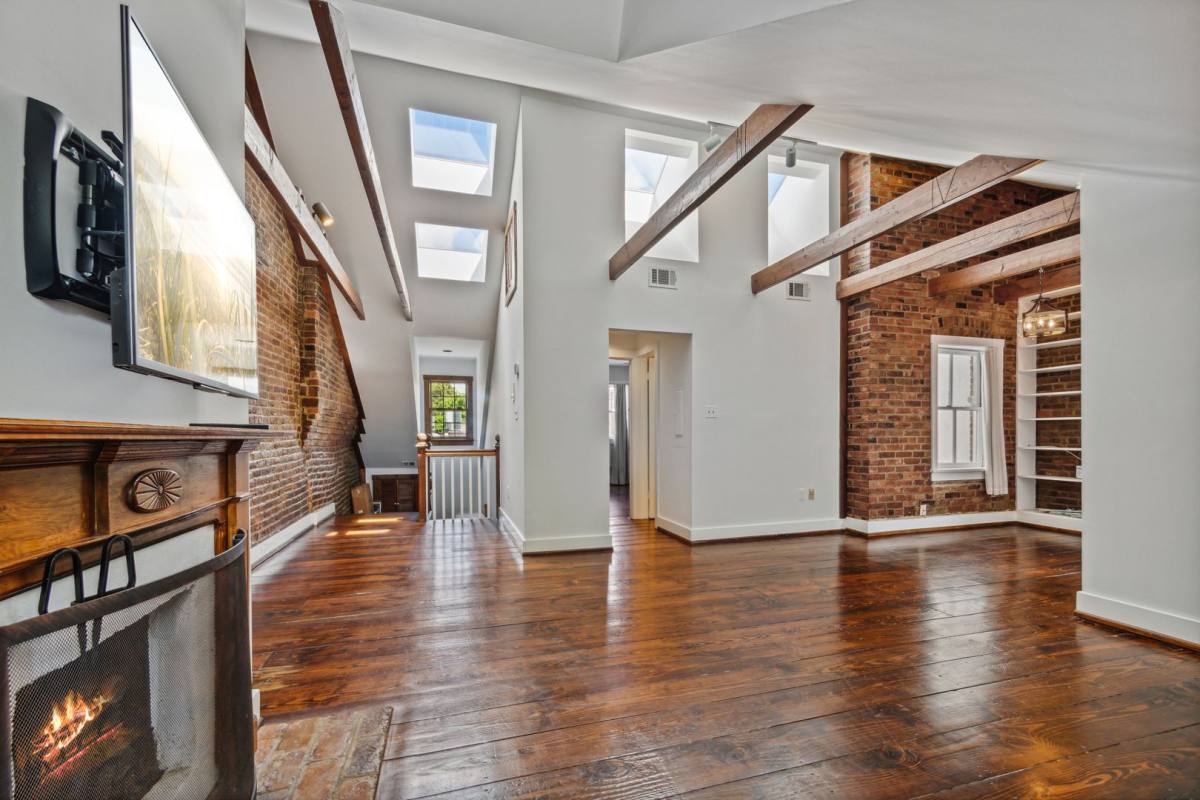 Condo for rent at 3333 N St NW, Washington, DC 20007