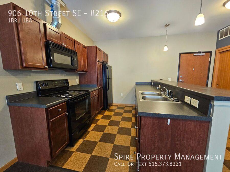 Apartment for rent at 906 10th St SE #216, Cedar Rapids, IA 52403
