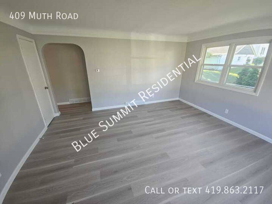 Apartment for rent at 409 Muth Rd, Mansfield, OH 44903