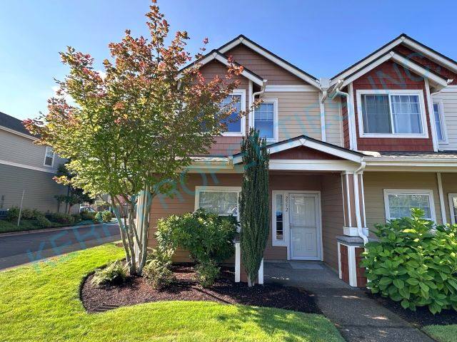 Townhouse for rent at 2552 NW 2nd Terrace, Gresham, OR 97030