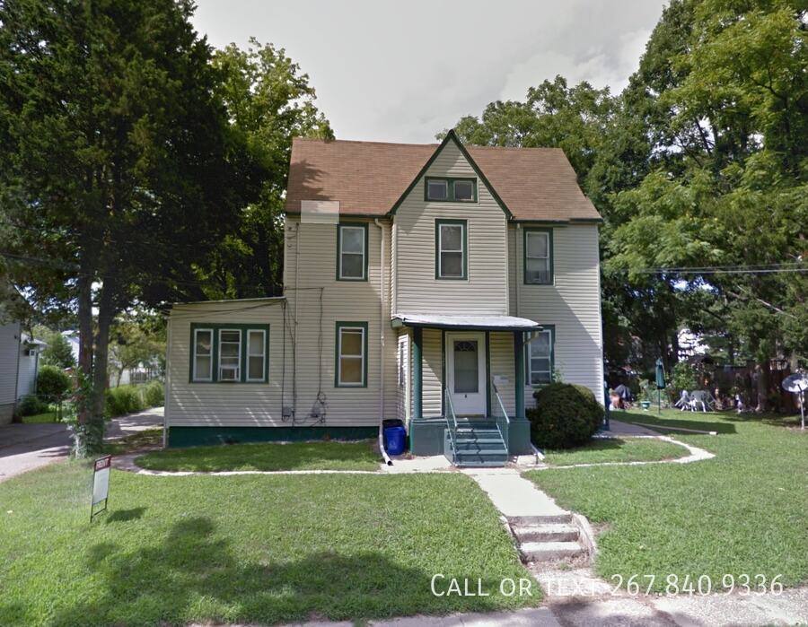 Apartment for rent at 429 Jackson Ave E, Magnolia, NJ 08049