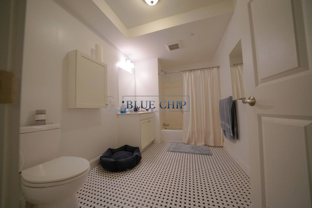 Apartment for rent at 219 Commonwealth Ave, Chestnut Hill, MA 02467