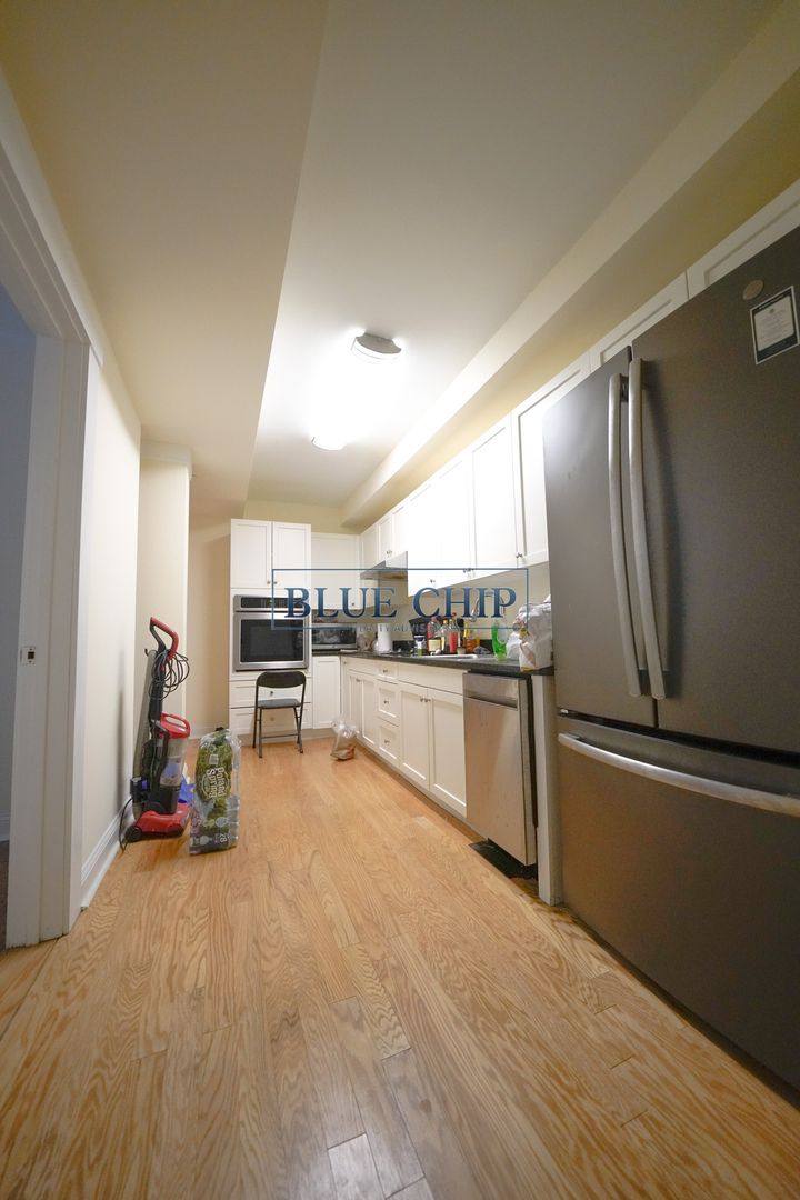 Apartment for rent at 219 Commonwealth Ave, Chestnut Hill, MA 02467