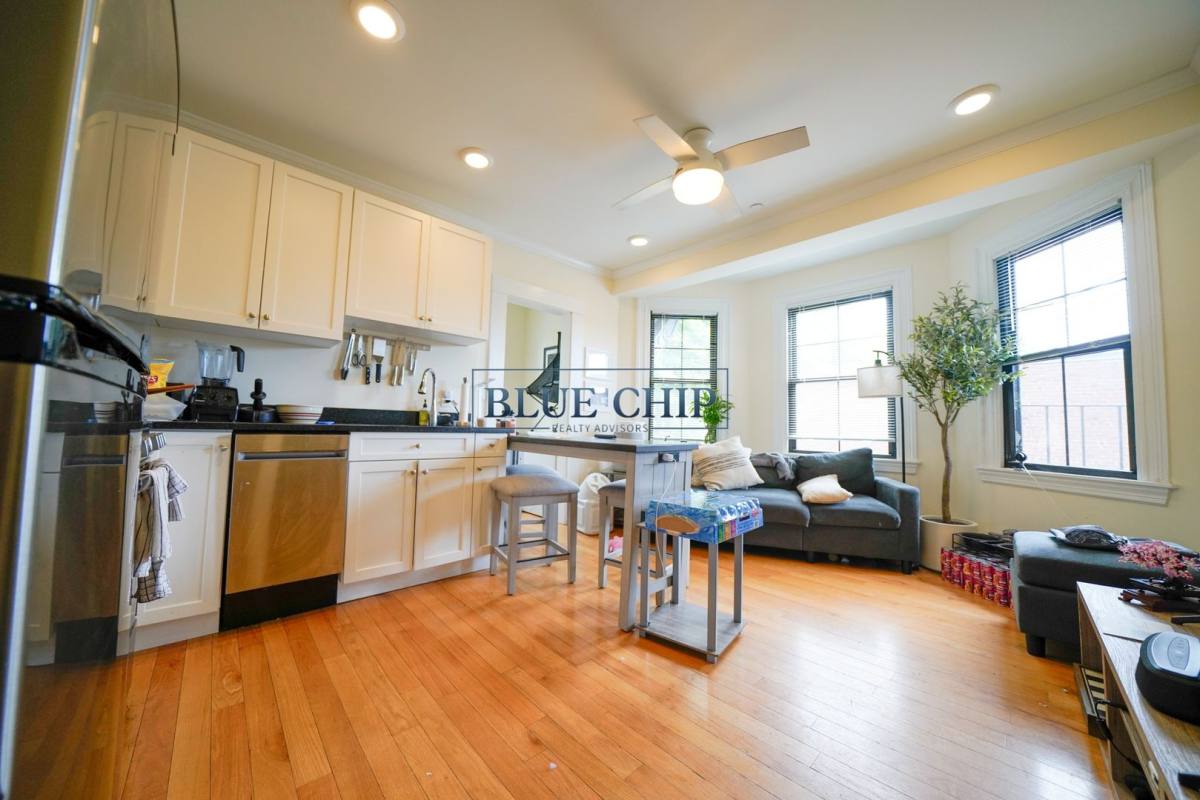 Apartment for rent at 219 Commonwealth Ave, Chestnut Hill, MA 02467