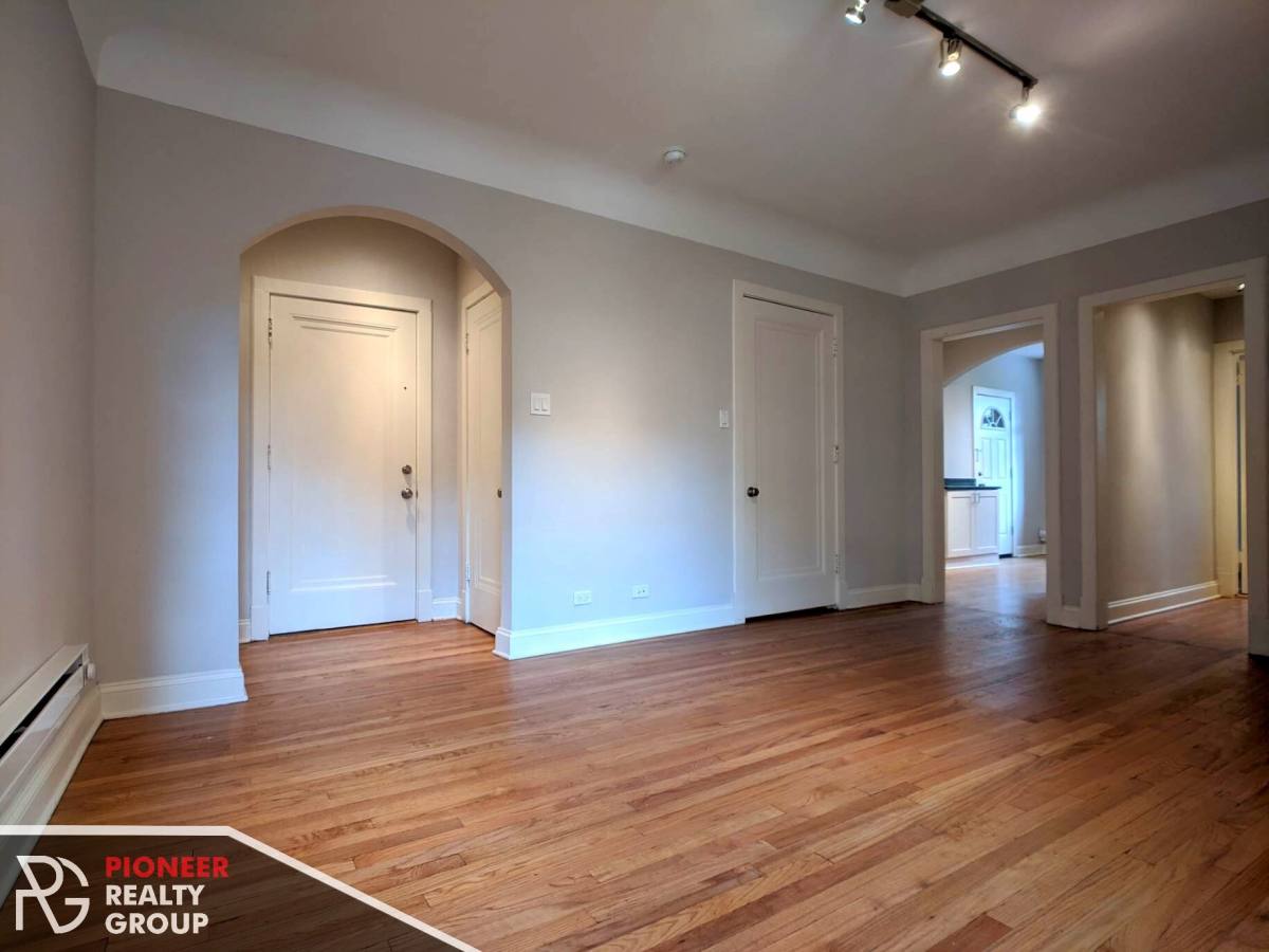 Apartment for rent at 2317 N Rockwell, Chicago, IL 60647