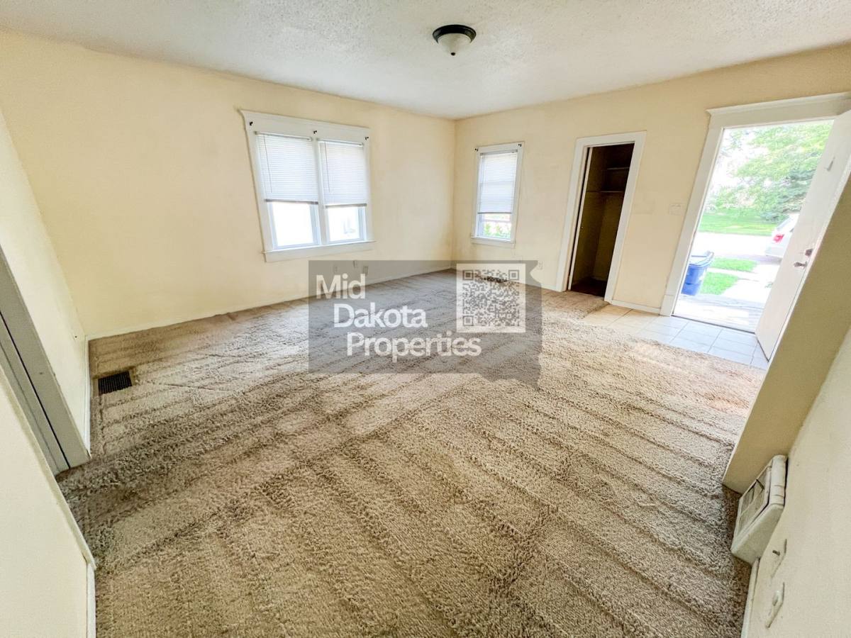 House for rent at 605 W 10th, Mitchell, SD 57301
