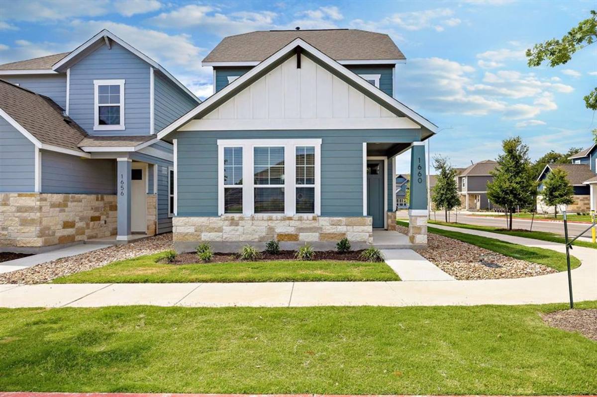 House for rent at 1660 Bella Dr, Leander, TX 78641
