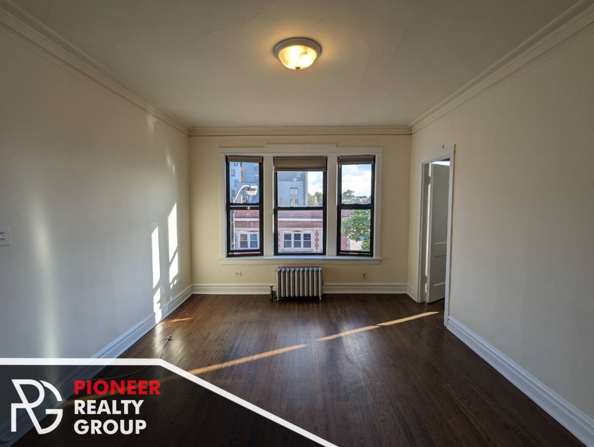 Apartment for rent at 2650 N Milwaukee Ave, Chicago, IL 60647