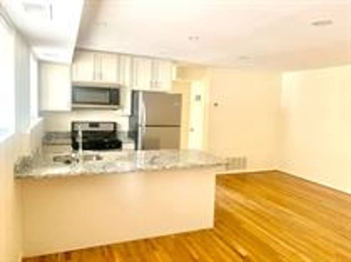 Apartment for rent at 2637 Saint Paul St, Baltimore, MD 21218