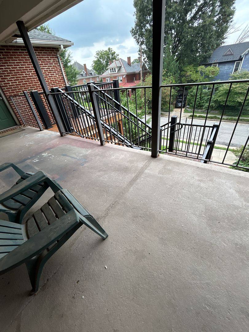 Apartment for rent at 602 Day Ave SW, Roanoke, VA 24016