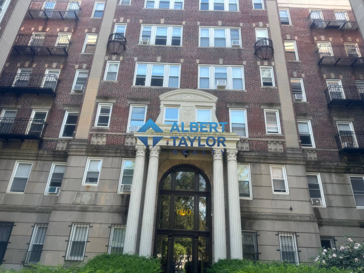 Apartment for rent at 1810 Commonwealth Ave #36, Brighton, MA 02135