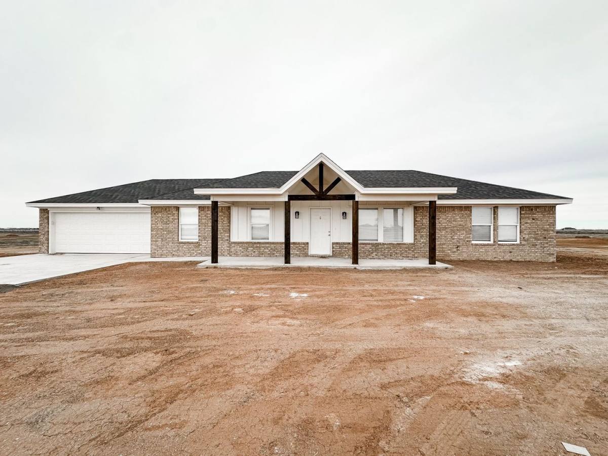 House for rent at 8707 N Cr, Idalou, TX 79329