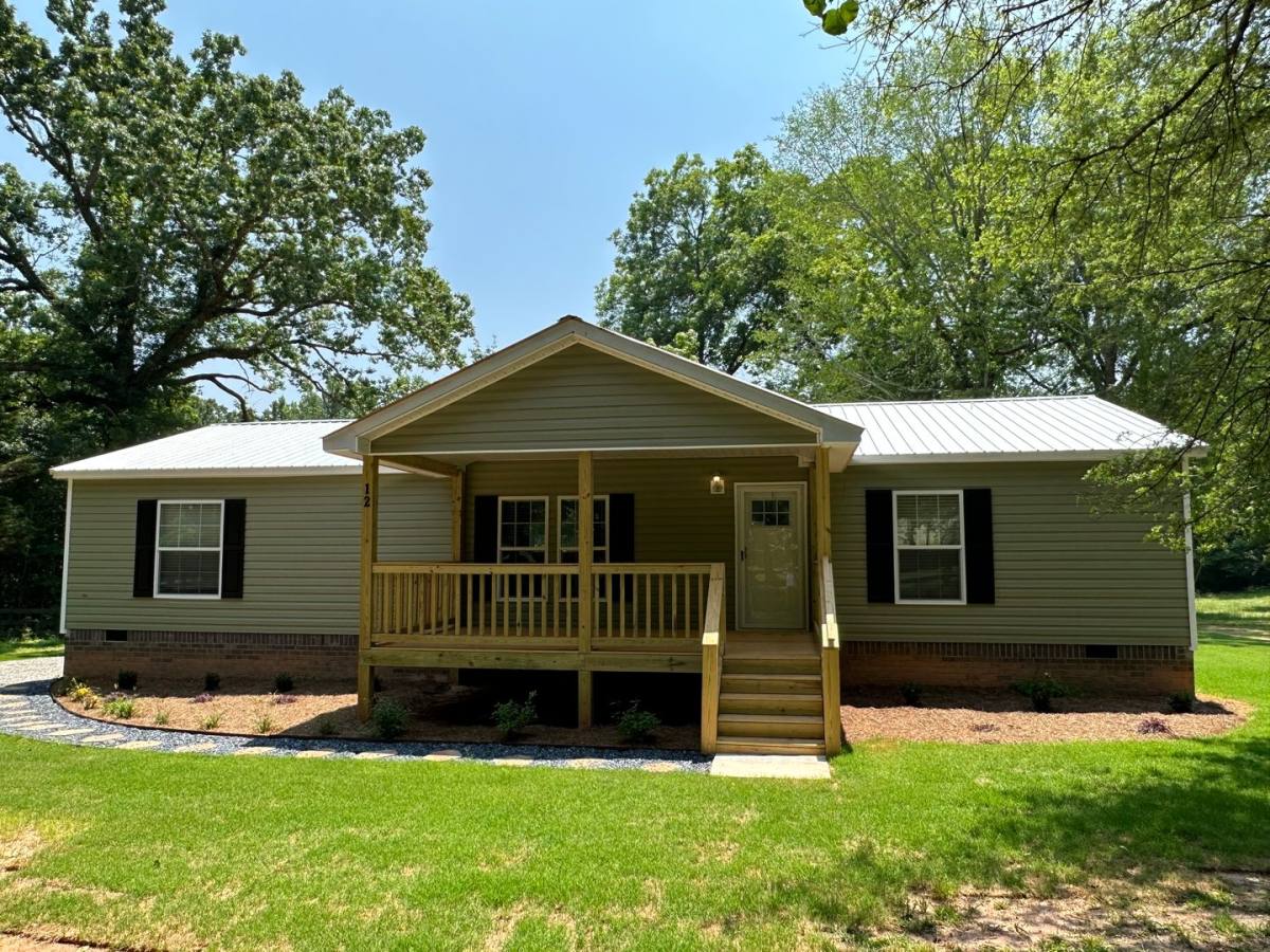 House for rent at 12 Elias Hayes Trail, Hoschton, GA 30548