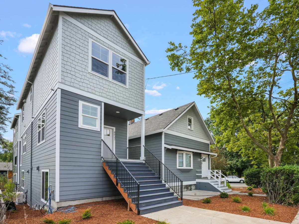 Apartment for rent at 8438 SE 21st Ave, Portland, OR 97202