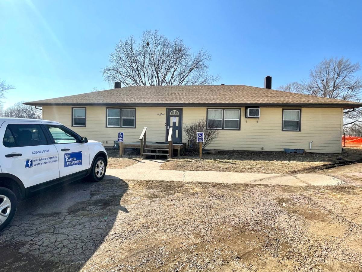 Apartment for rent at 1100 W 7th, Mitchell, SD 57301
