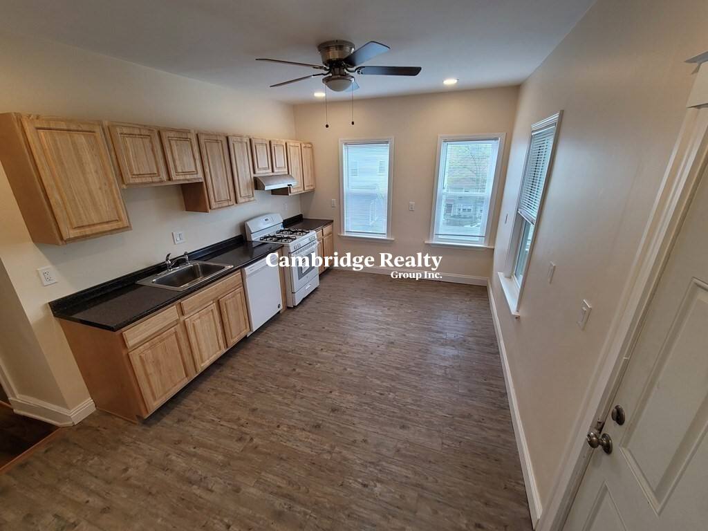 House for rent at 175 River #3T, Cambridge, MA 02139