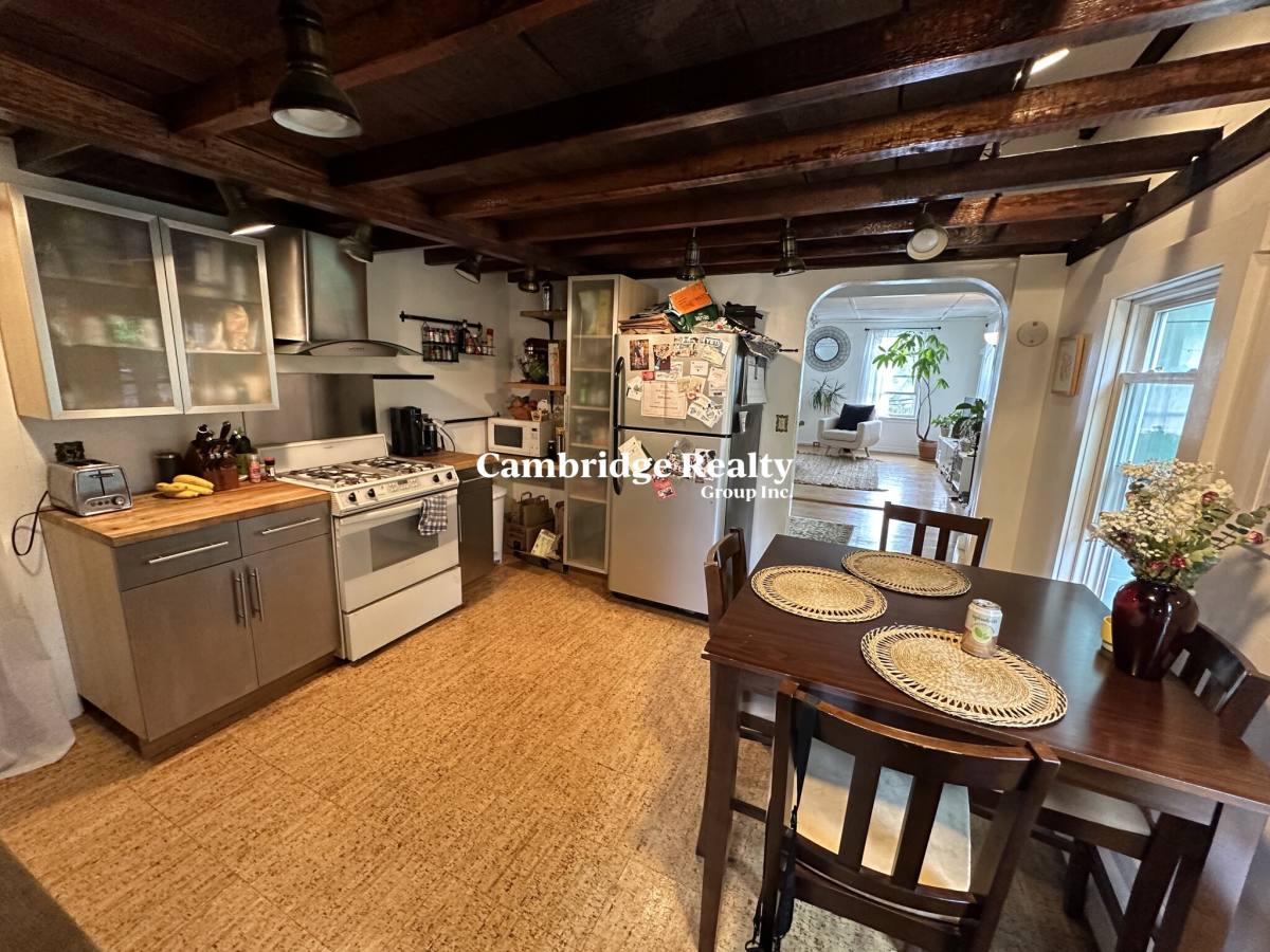 Apartment for rent at 16 Tremont St #2, Cambridge, MA 02139