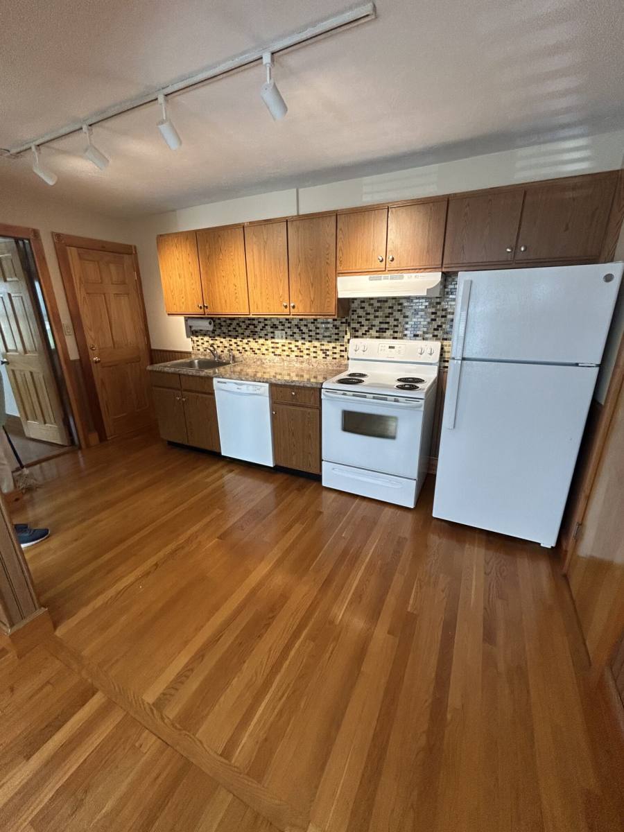 House for rent at 91 Brook Rd #2L, Quincy, MA 02169