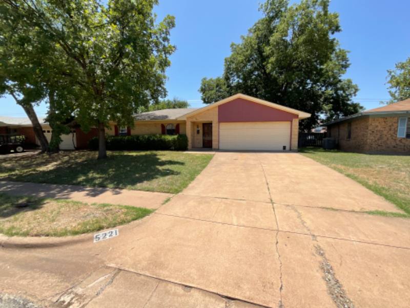 House for rent at 5221 Kingston Dr, Wichita Falls, TX 76310