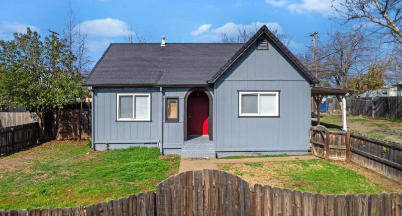 House for rent at 706 State St, Redding, CA 96001