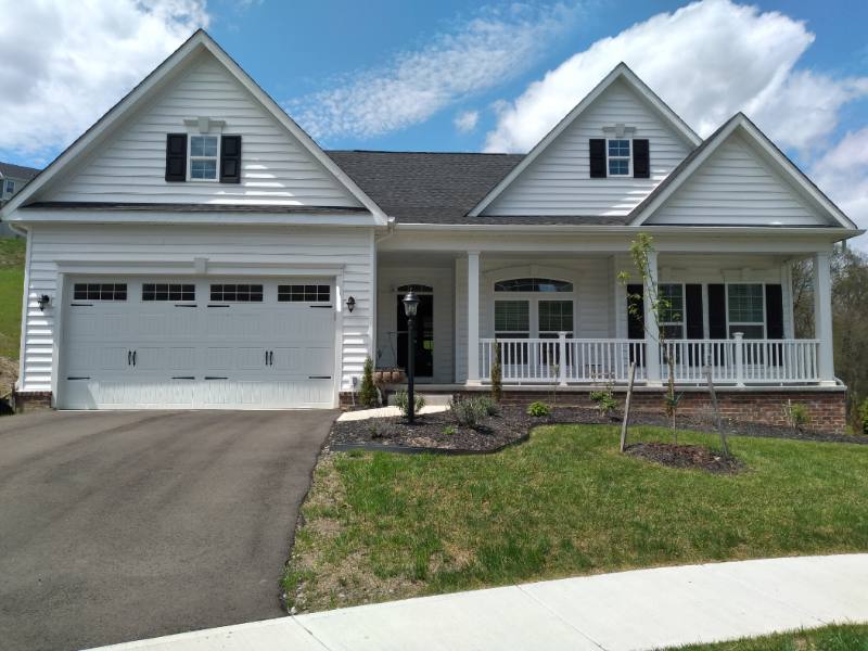 House for rent at 124 Pinevalley Dr, Pittsburgh, PA 15229