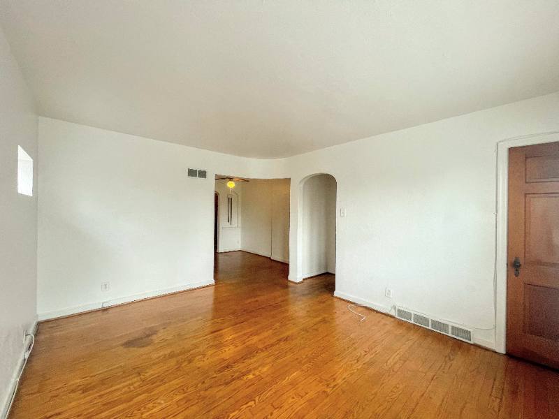 Apartment for rent at 6231-6233 Eichelberger St #2W, Saint Louis, MO 63109