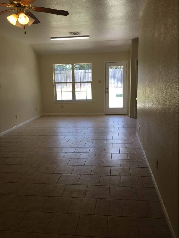 Townhouse for rent at 1096 Squire Dr, Belton, TX 76513